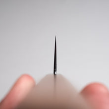 Cargar imagen en el visor de la galería, Cuchillo Wa-Santoku Acero Plata #3 Mango de Nogal - Fabricado por Satoshi Nakagawa