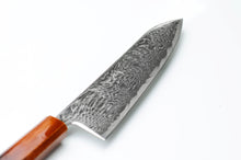 이미지를 갤러리 뷰어에로드, A Damascus steel knife perfect for meat cutting