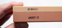 Cargar imagen en el visor de la galería, Piedra de Afilar Pequeña de Doble Cara #1000/#6000, Piedra Nagura Incluidas