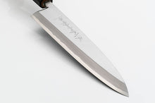 Cargar imagen en el visor de la galería, The montan patterns on this carbon steel knife make it easy to tell it is hand forged, made in Japan using Japanese materials.