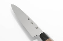 將圖像加載到圖庫查看器中, Multiple stamps on the back of the knife certify authenticity and quality.
