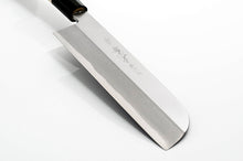 Load image into Gallery viewer, Kamagata-style usuba have no edge curve so they can easily make uniform slices.