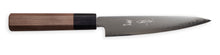 Cargar imagen en el visor de la galería, Sakai Ichimonji Mitsuhide, Chromax Wa-Petty 15cm, hecho en Japón, acero semi inoxidable, mango de nogal, vista completa del cuchillo
