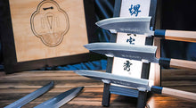 Load image into Gallery viewer, Montanren Series. Handmade Japanese knives made in JAPAN.
