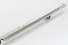 Image de chargement dans la visionneuse de la galerie, Couteau Takobiki - acier carbone blanc no.2 - Kasumi avec fourreau
